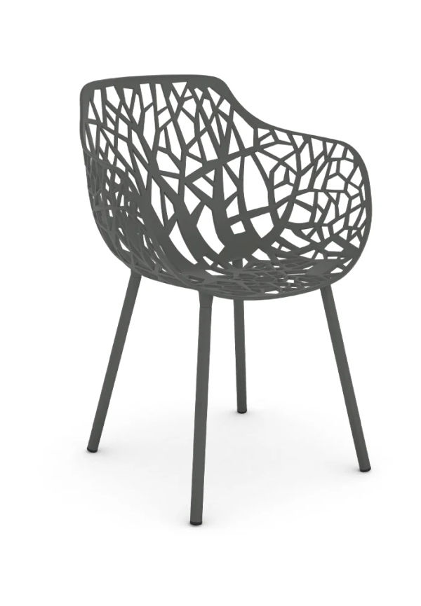 Jättesnygg grå stol 2025 från Fast.