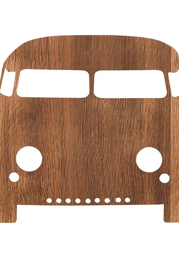 Stilriktig lampa i brun färg gjord i ek.