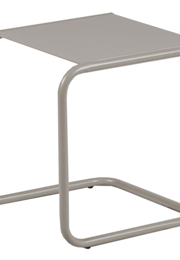 Modern bord 2025 från Fiam.