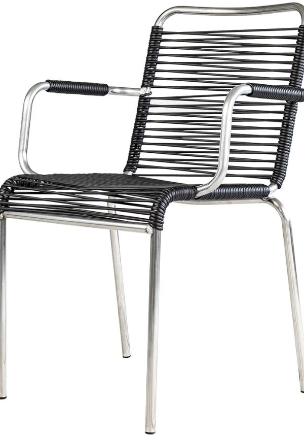 Jättesnygg trädgårdsstol 2025 från Fiam.