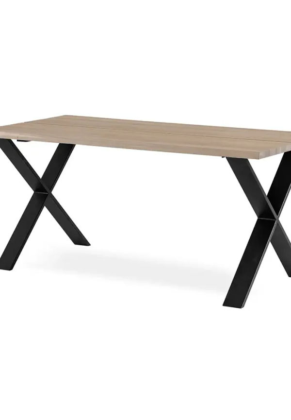 Smickrande bord 2025 från Torkelson.