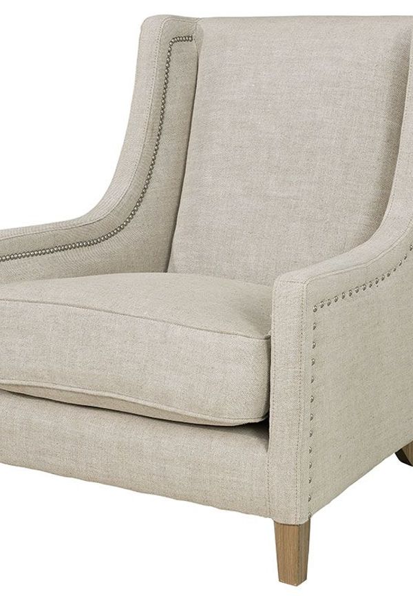 Supersnygg fåtölj i ek 2025 från Artwood.