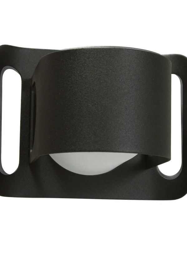 Vägglampa som passar perfekt till våren 2025!