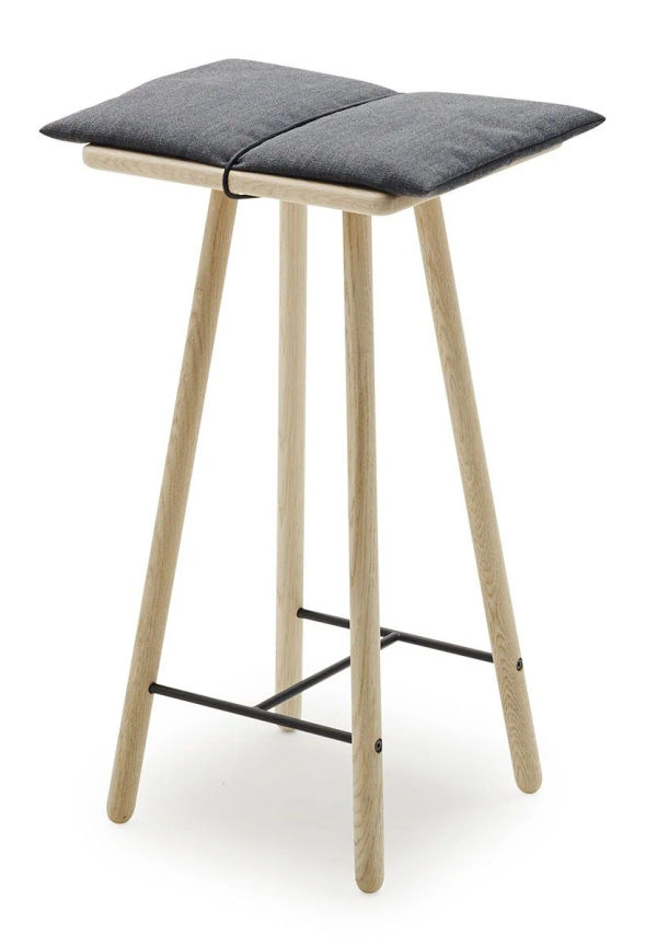 Härlig ekbord 2025 från Skagerak.