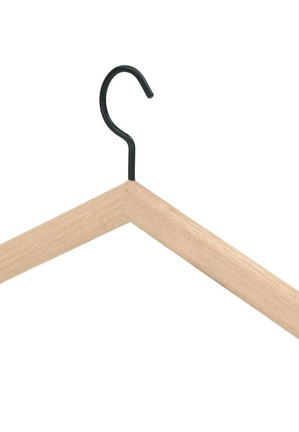 Vacker ekmatbord 2025 från Skagerak.