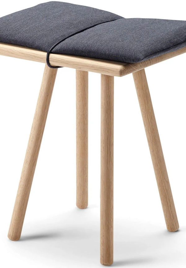 Riktigt snygg ekmatbord 2025 från Skagerak.