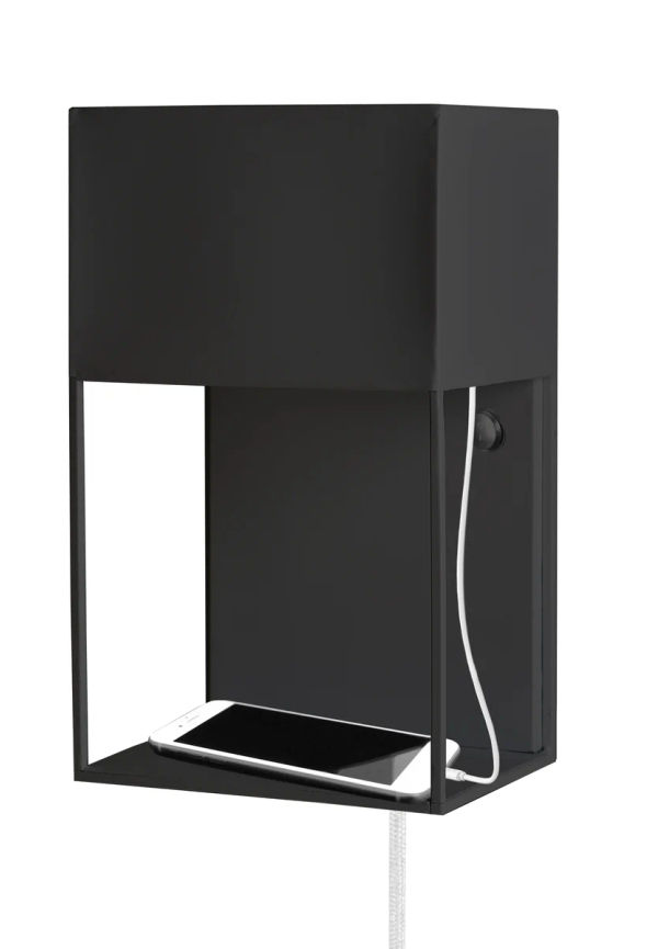 Superfin svart vägglampa 2025 från Globen Lighting.