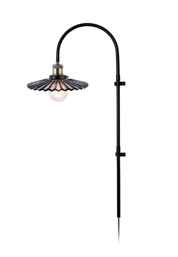 Grå Globen Lighting-vägglampa i härlig modell.