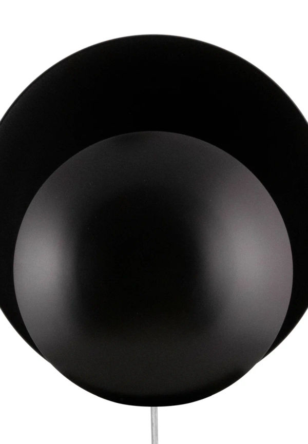 Cool Lampa som passar bra vid många olika tillfällen.