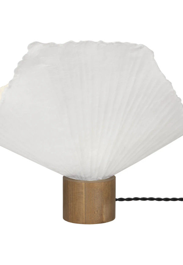 Exklusiv globen lighting lampa i brun färg gjord i ek.