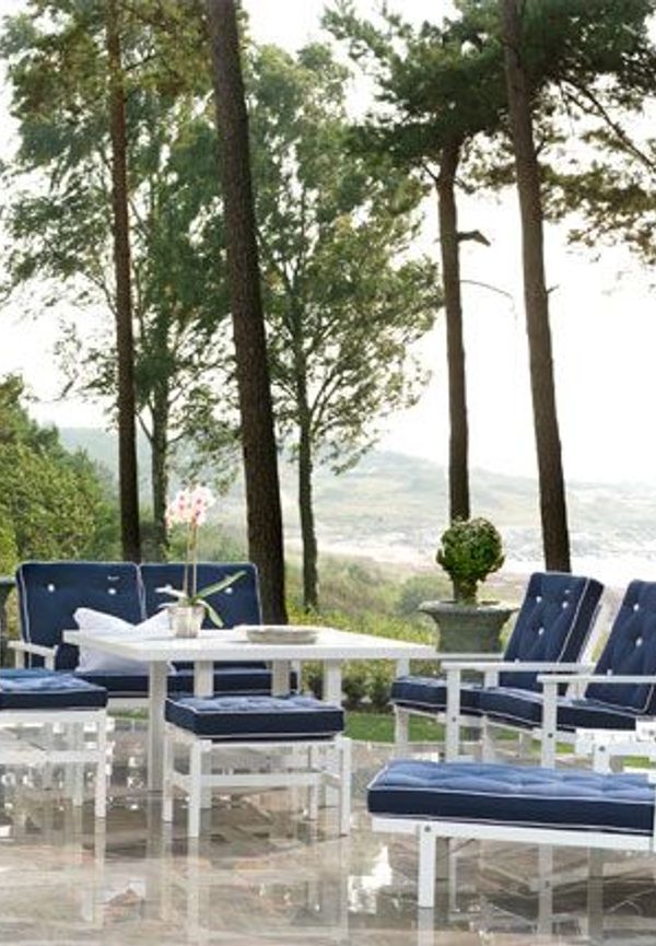 Komfortabel grupp i aluminium från Fri Form.