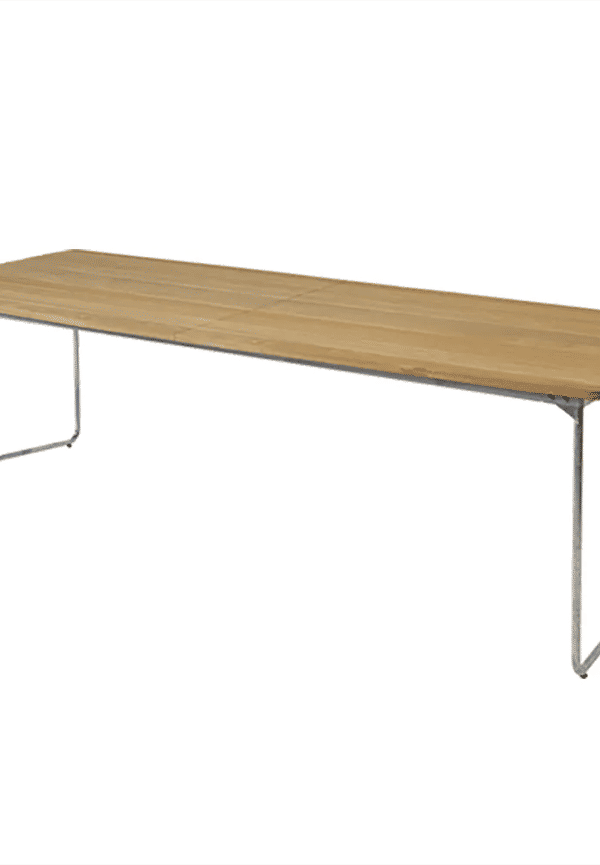 Jättefin matbord 2025 från Grythyttan Stålmöbler.