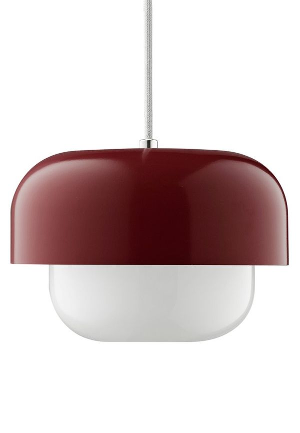 Riktigt snygg Lampa som passar bra vid många olika tillfällen.