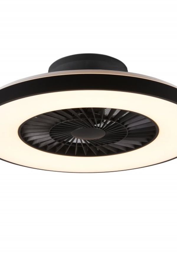 Fin Lampa som passar bra vid många olika tillfällen.