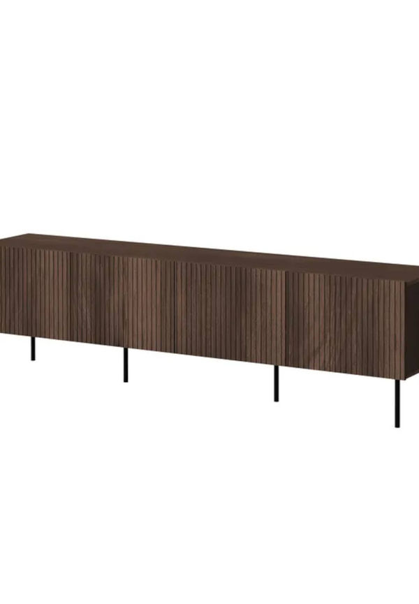 Cool Bänk som passar bra vid många olika tillfällen.