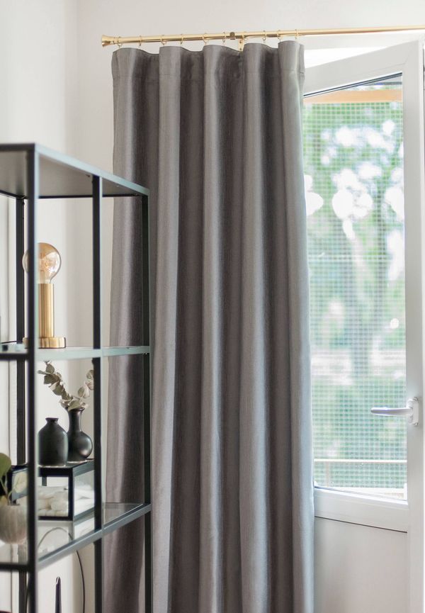 Trendig mörkläggningsgardin 2025 från Hasta.