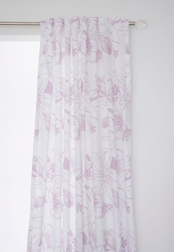 Rosa Hasta-gardin i riktigt trendig modell.