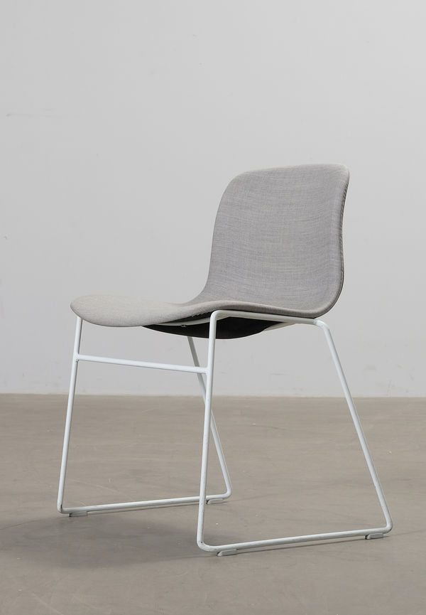 Trendig stol 2025 från HAY.