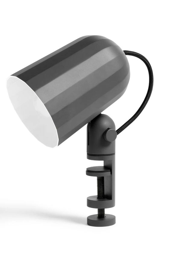 Grå HAY-lampa i trendig modell.