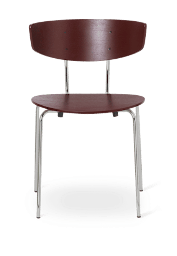 Röd FERM LIVING-matbordsstol i komfortabel modell.