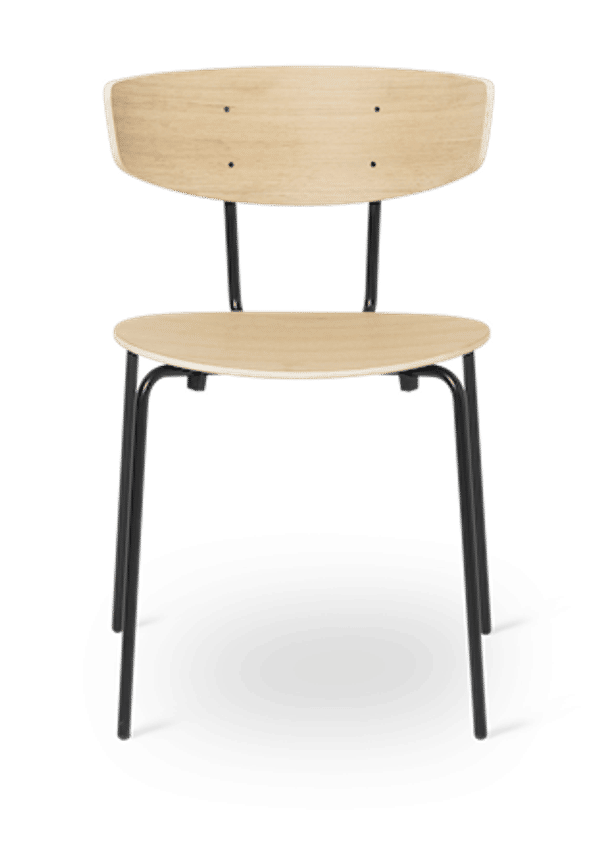 Vacker ekstol i beiget från FERM LIVING.