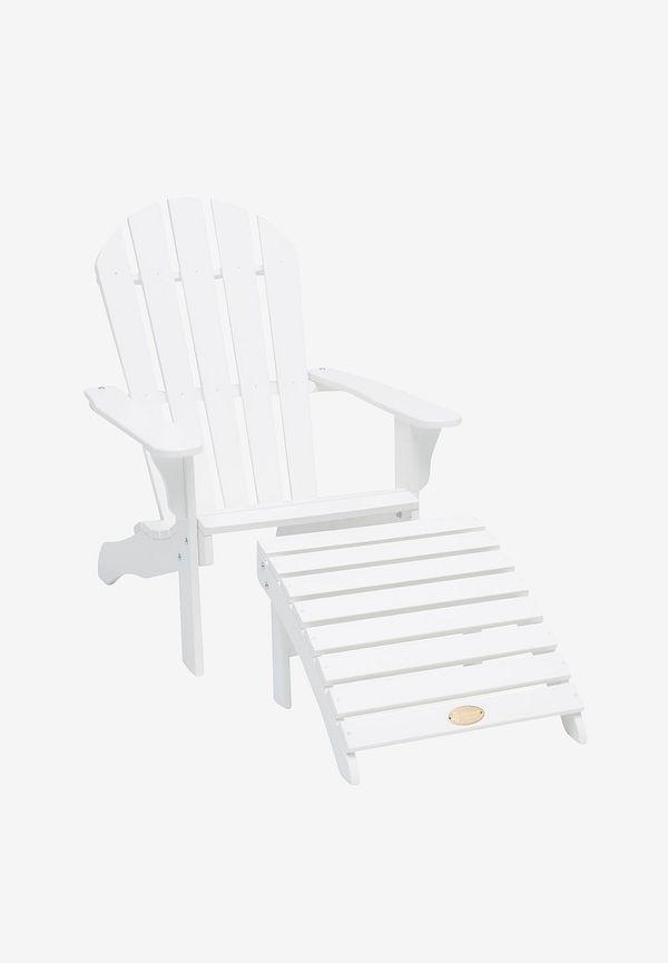 Moderiktig däckstol i vitt från Hillerstorp.