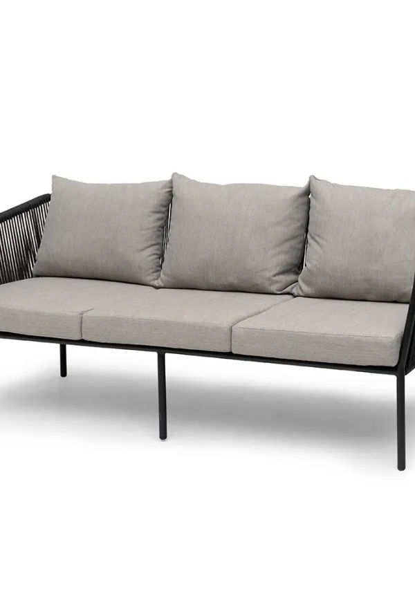 Riktigt trendig aluminiumsoffa 2025 från Hillerstorp.