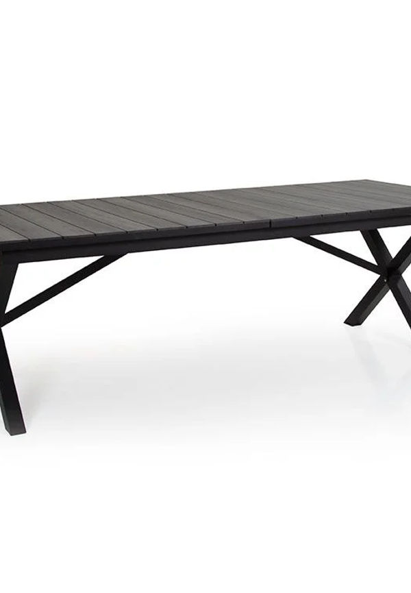 Elegant bord som passar bra vid många olika tillfällen.