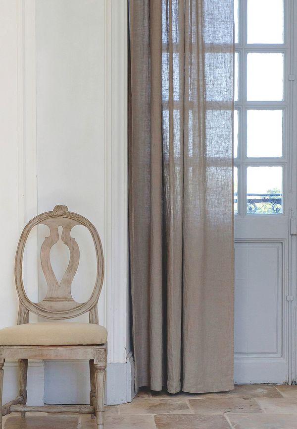 Klassisk gardin 2025 från Himla.