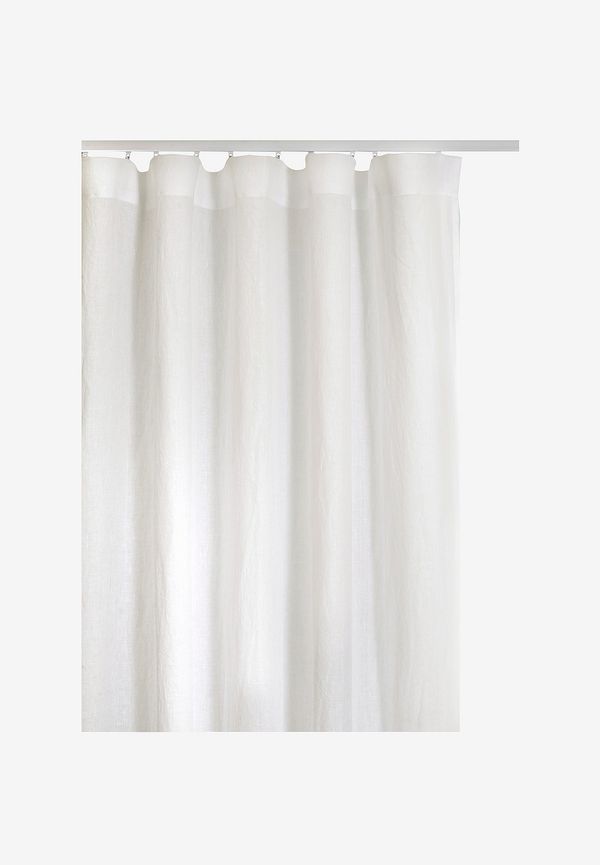 Jättefin vit gardin i linne från Himla.