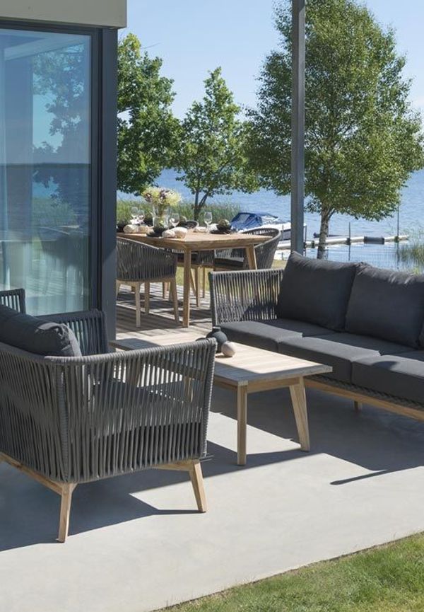 Trendig aluminiumsoffgrupp 2025 från Hillerstorp.