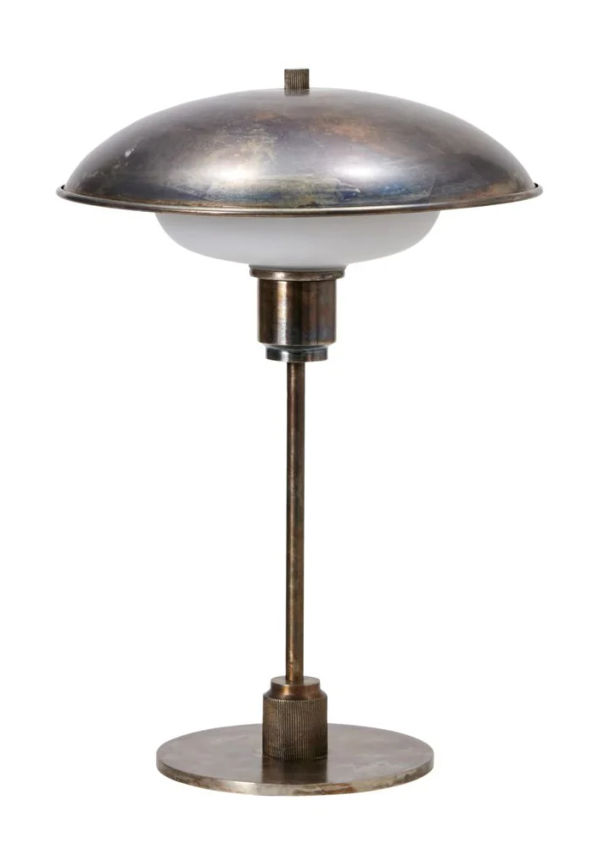 Härlig bordslampa i brunt från House Doctor.