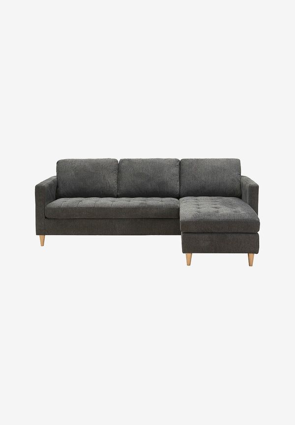 Otroligt snygg grå soffa 2025 från House Nordic.