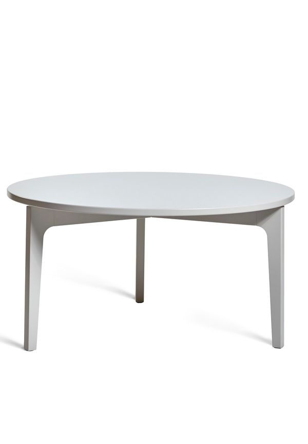 Soffbord i ek som passar perfekt till sommaren 2025!