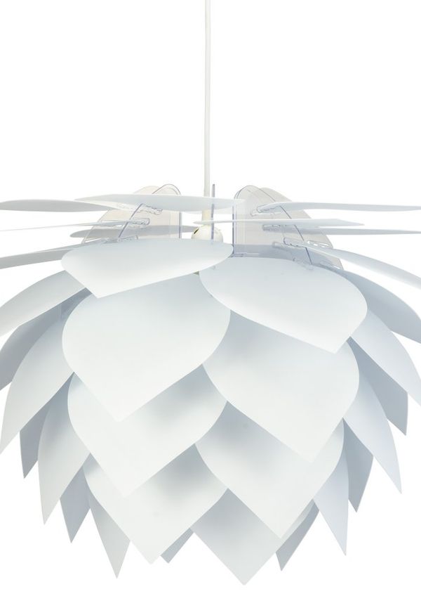 Fin taklampa 2025 från Dyberg Larsen.