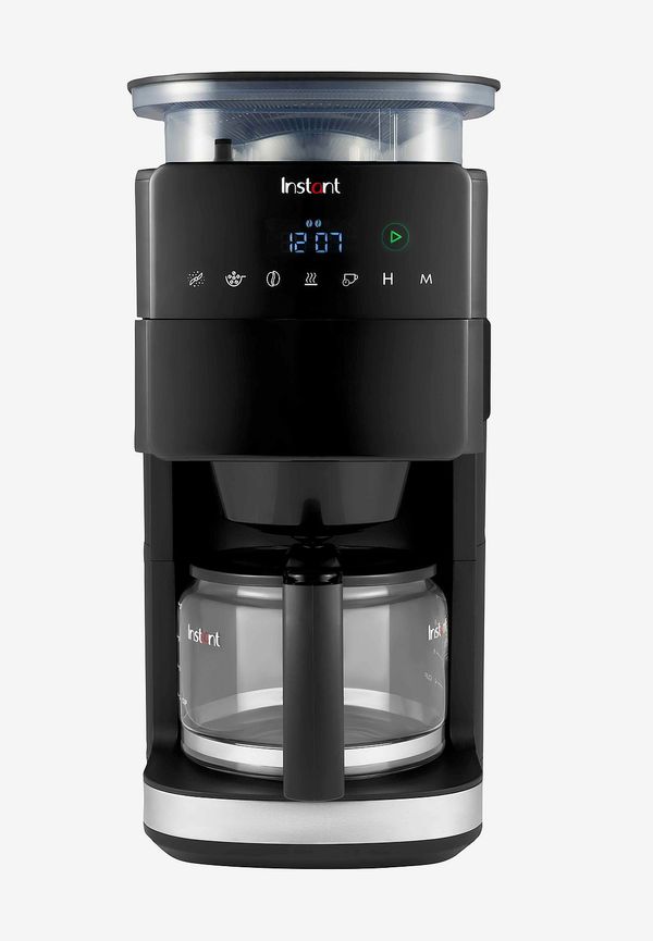 Moderiktig ställ i svart från Instant.