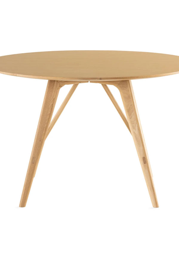 Fin bord som passar bra vid många olika tillfällen.