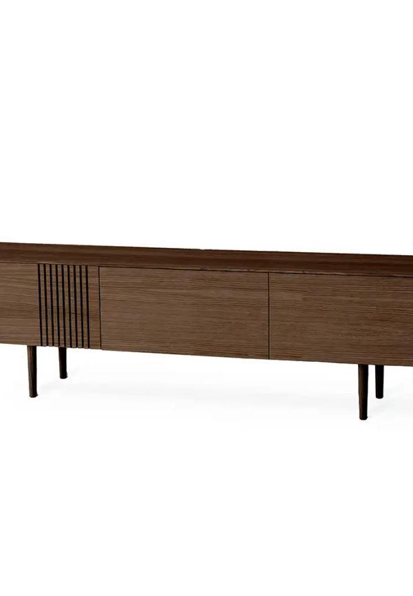 Stilren förvaringsmöbel i ek 2025 från Torkelson.