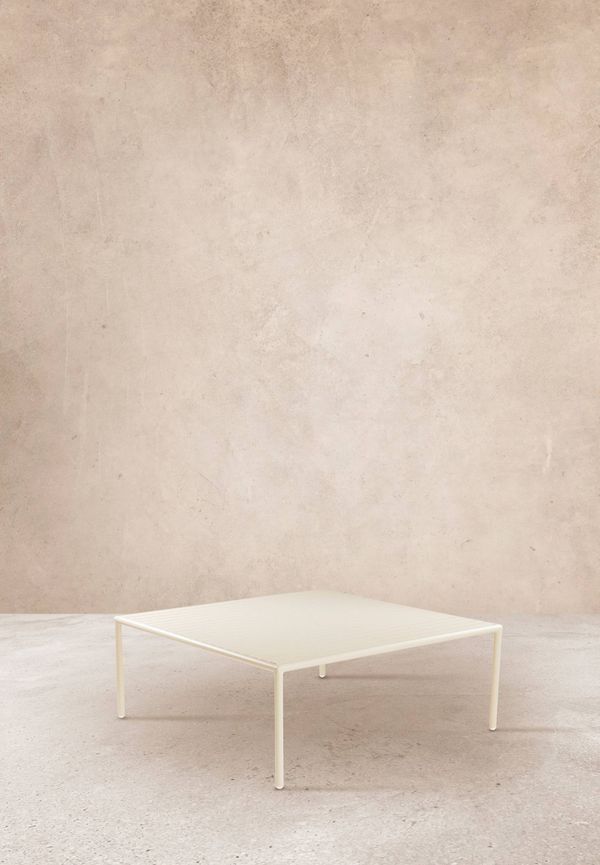 Exklusiv beige bord 2025 från Jotex.