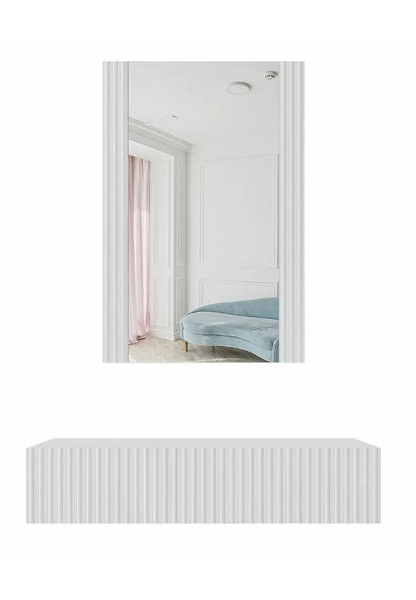 Elegant bord som passar bra vid många olika tillfällen.