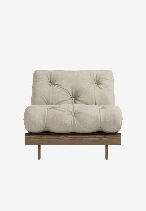 Vit Karup Design-fåtölj i klassisk modell.