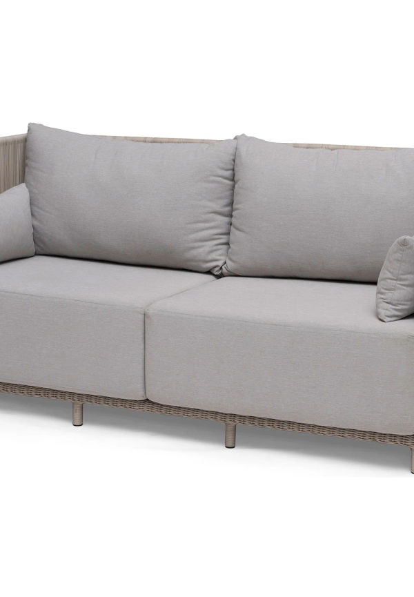 Otroligt snygg aluminiumsoffa 2025 från Hillerstorp.