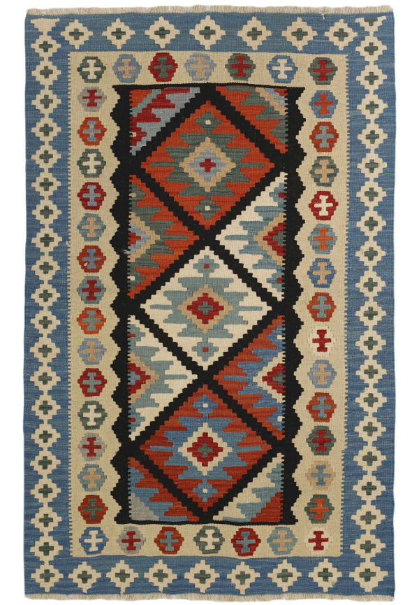 Flerfärgad ullmatta som passar perfekt till våren 2025!