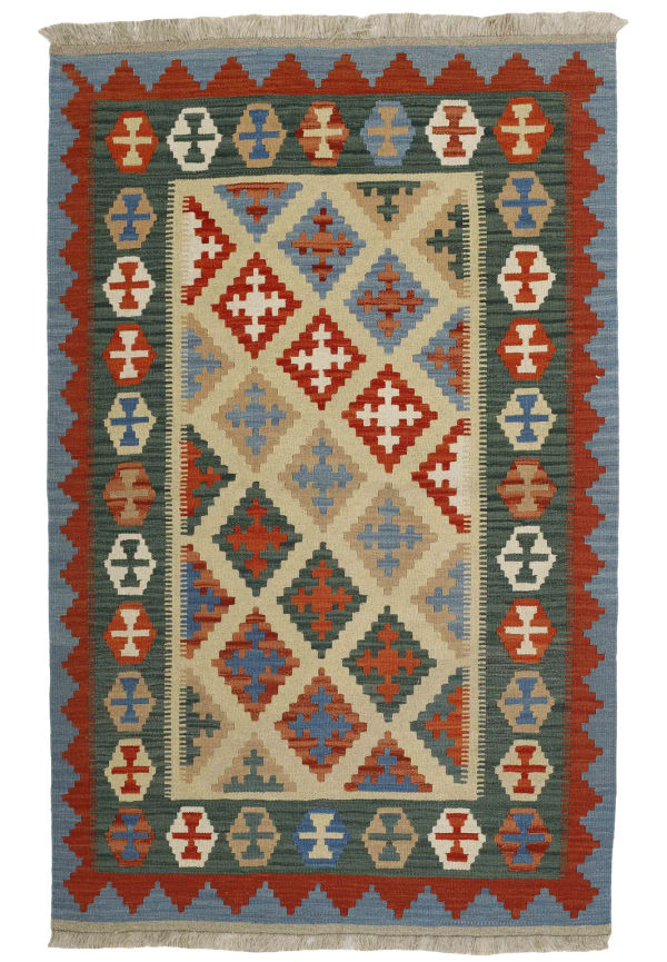 Flerfärgad ullmatta som passar perfekt till våren 2025!