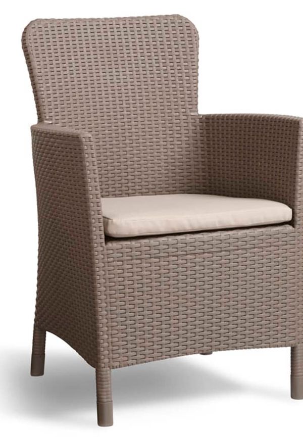 Brun Keter-utestol i riktigt fin modell.