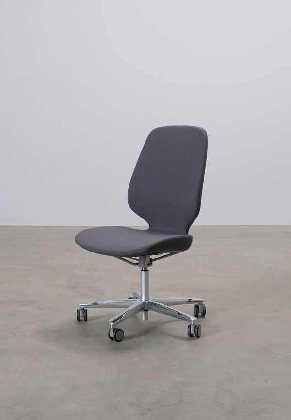 Riktigt trendig konferensstol 2025 från Kinnarps.