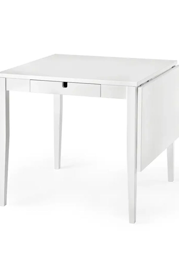 Klassisk matbord 2025 från Torkelson.