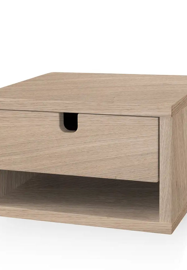 Vacker avlastningsbord i ek från Torkelson.