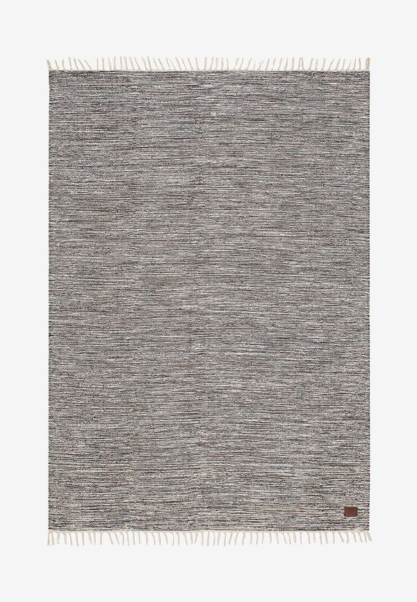 Svart KM Home-matta i söt modell.