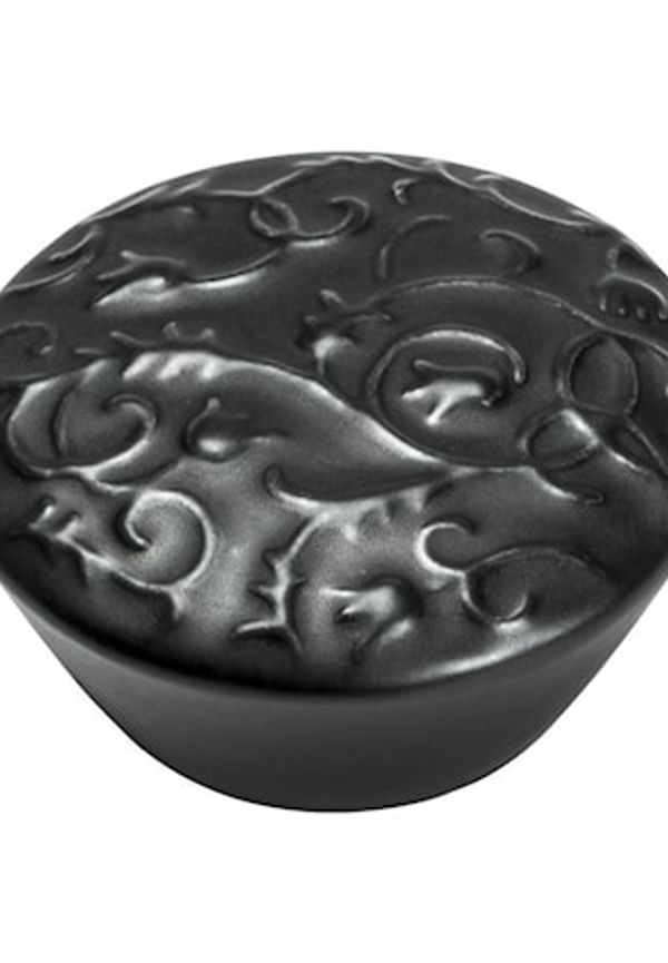 Superfin svart möbel 2025 från Beslag Design.